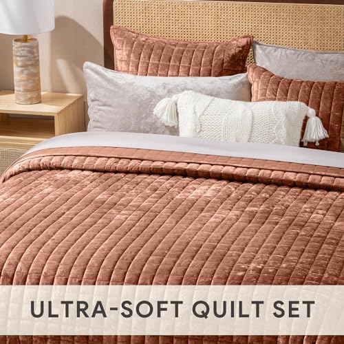 image for RECYCO Luxury Velvet Quilt Set King Size Bedding Sets, Ultra Soft Velv
