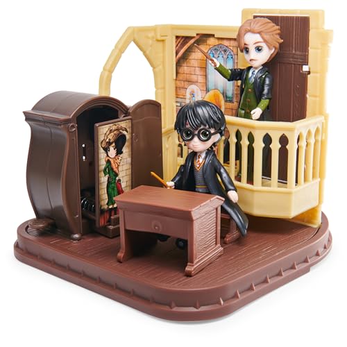 Wizarding World 6066026 Harry Potter Magical Minis Défense Contre Les Arts Sombres Kit de Jeu avec 2 Figurines, 5 Accessoires, Jouet pour Enfants, Taille M