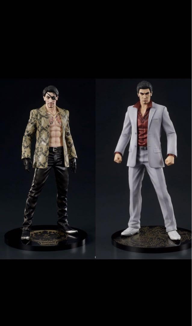 Amazon.co.jp: 龍が如く フィギュア 桐生一馬 真島吾朗 2体セット 屏風 