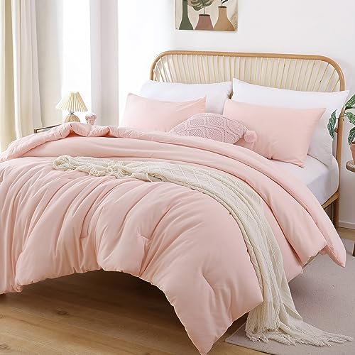 Image of ROSGONIA Oversized Queen Comforter Blush, 3pcs (1 Comforter & 2 Pillowcases) Lightweight Oversized Queen Comforter Sets Bedding Blanket Quilts