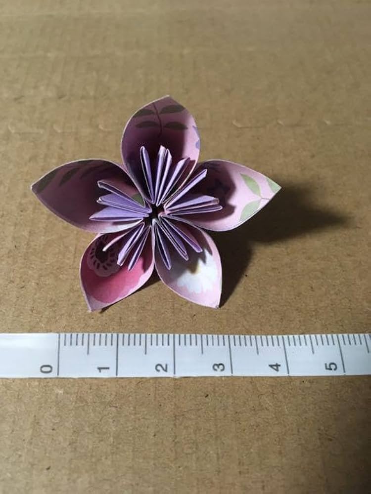 Amazon.co.jp: 折り紙 桜 立体 さくら 小さめ36個 (くす玉3つ分