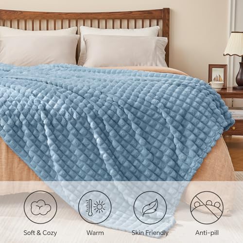 Image of BEDELITE 3D Checked Blue Fleece Throw Blanket for Couch, 50x60 Inches