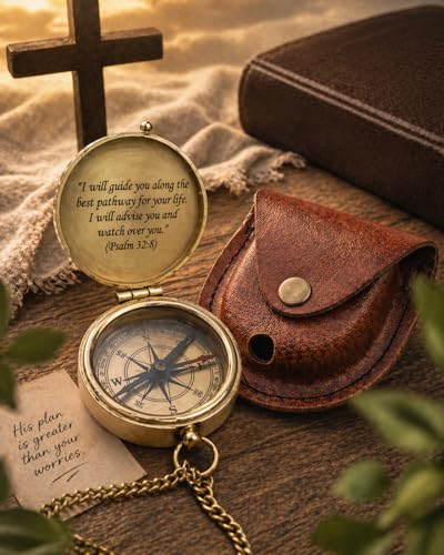 Brújula de bolsillo vintage de latón con grabado y funda de cuero miniatura 6