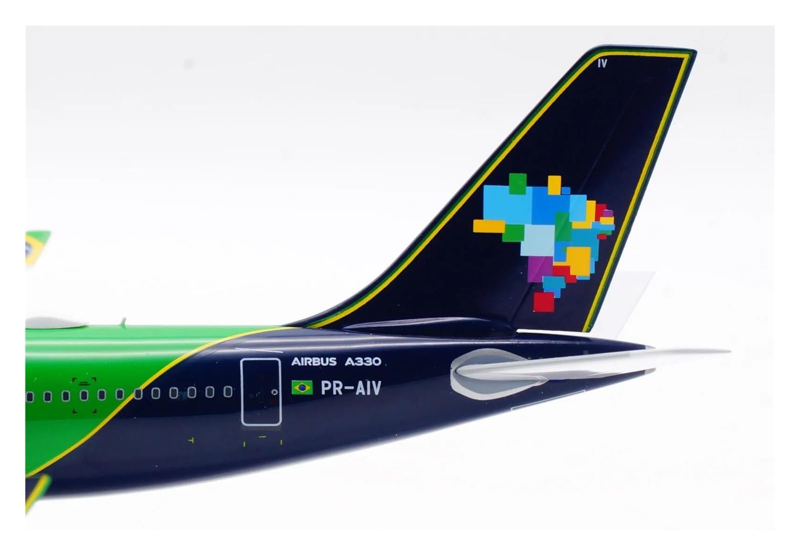 Aviones clásicos Antiguos IF332AD0523 Inflight 1:200 Azul Airlines A330-200 Avión Diecast Jet Modelo PR-AIV