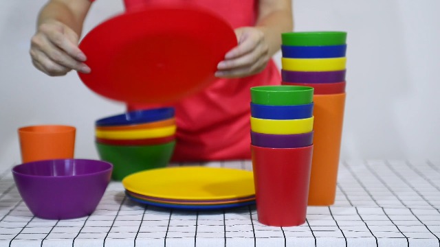 Amazon.com | KX-WARE Plastic Plates Set of 12 - Unbreakable and