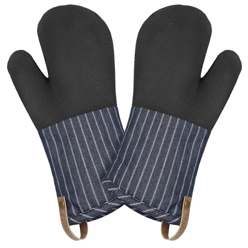 Cuisinart Kitchen Oven Mitts – Heat-Resistant Kitchen Mitts for Oven with Non-Slip Neoprene Palm, Long Cuff, and Cotton Filling – Durable Oven Gloves for Cooking, Baking, & Grilling