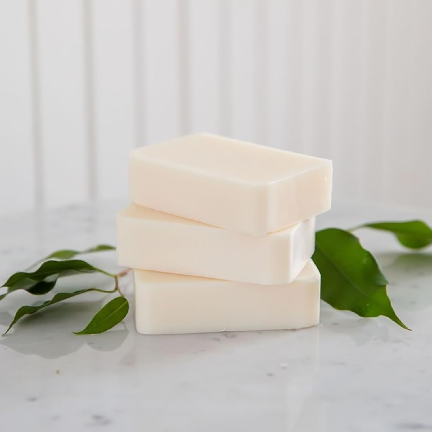 Milky Gluta White Soap,Soap Made with Milk,Milk Soap Bar,Gently Whitening Soap for Face and Body (1pc) — view 3