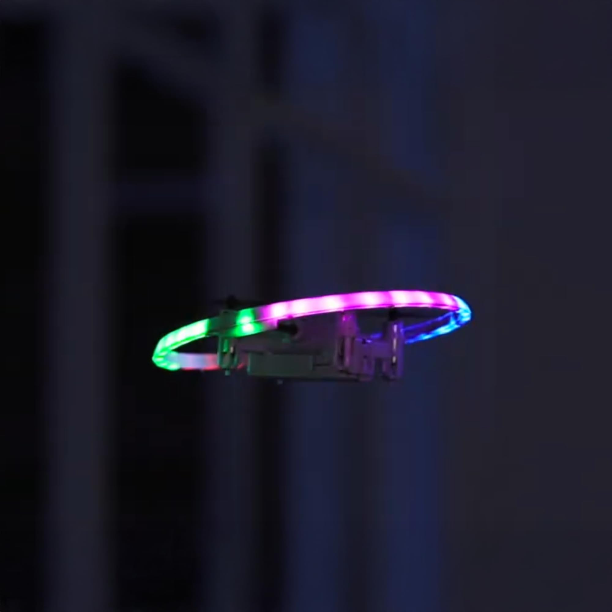 2.4 GHz Quadcopter QUASAR Lightshow, 13 x 13 x 3,3 cm I Ferngesteuerte Drohne mit rotierendem Lichtring I Drohne für Anfänger geeignet I Ab 14 Jahre
