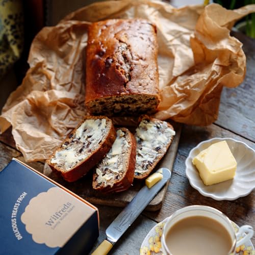 Wilfreds Welsh Afternoon Tea Hamper – Thank You & Birthday Gift Box with Bara Brith, Welsh Cakes, Shortbread, Tea & Coffee – Traditional Food Hamper for Women & Men (Plain Sleeve) - Image 3