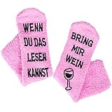 Einheitsösse und Rutschhfest: Die lustigen Socken sind einheitsgroß, passen für Schuh-Größen 36 - 43. Machen sie sich keine Sorgen wenn sie die Schuhgröße nicht wissen. Die Socken sind weich und sehr gut dehnbar. Der Spruch auf der Sohle sorgt für eine rutschfeste Bewegung auf glatten Böden.