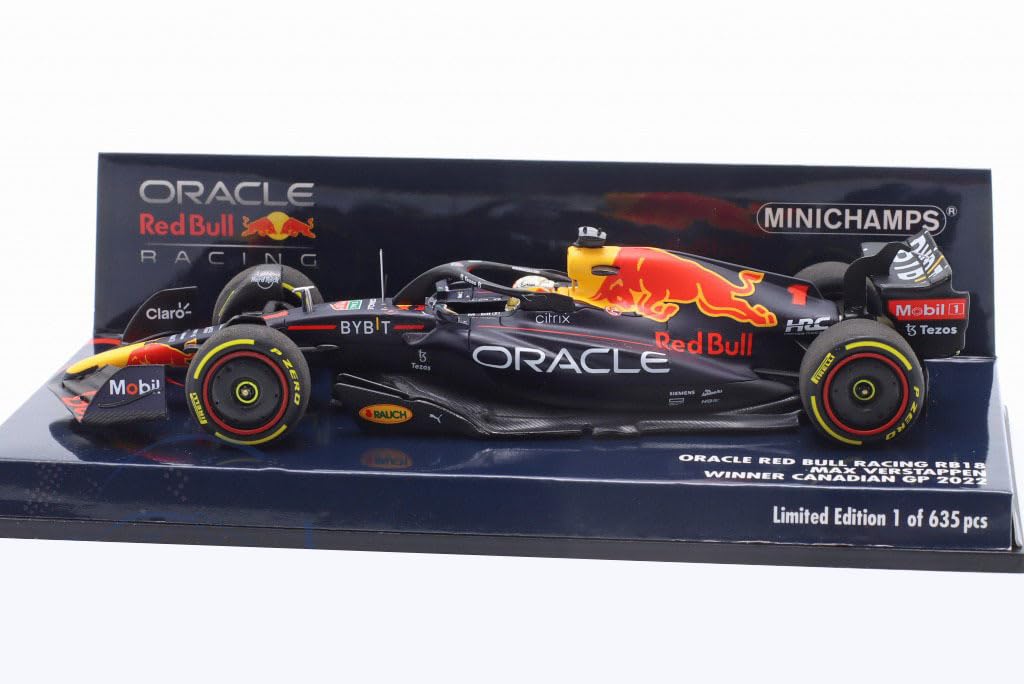 1/43ミニカー　レッドブルRB18 フェルスタッペン スパーク 1/43 レッドブル RB18 No.1 オラクル レッドブル