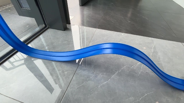 Pista Per Auto 5M Include 4 Auto: KETIEE Flessibile Rampa Giocattolo Portatile Per Salti Loops Per Track 1 64 Car Per Eta 3