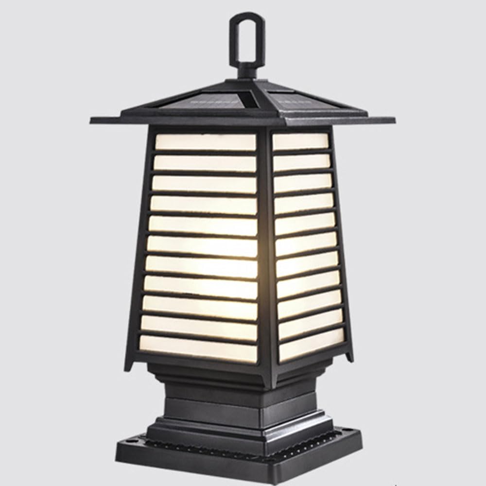 Lampadaire solaire extérieur pour sécuriser les zones d'ombre du jardin