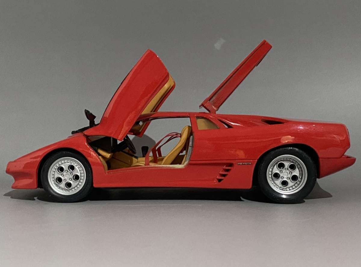 ランボルギーニ　ミニカー　カウンタック　ディアブロ 1/18 ランボルギーニ ディアブロ ガンメタ メタリック グレー