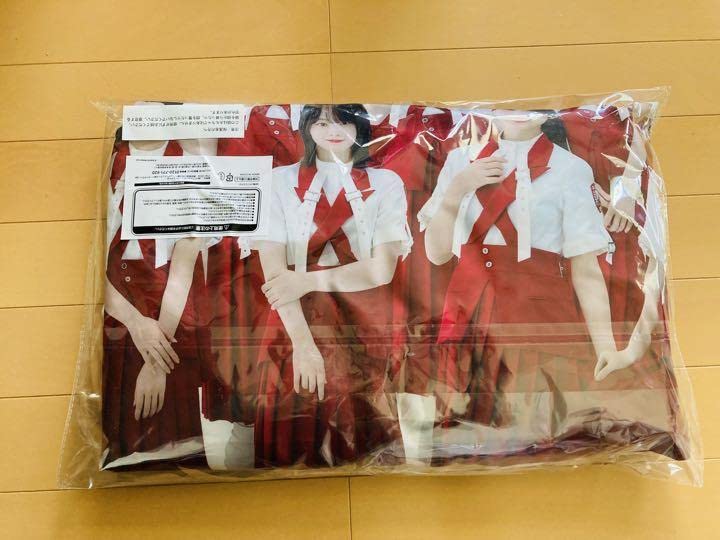 Amazon.co.jp: 櫻坂46 ローソン1番くじ BIGブランケット : おもちゃ