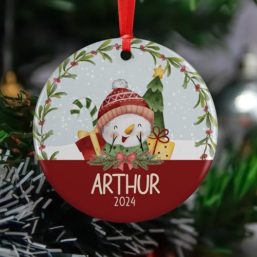Adornos de Navidad personalizados 2024 para niños, con temas opcionales, nombre y fecha, adorno colgante de Navidad personalizado para niños, adorno de Navidad redondo de cerámica o aluminio de 3