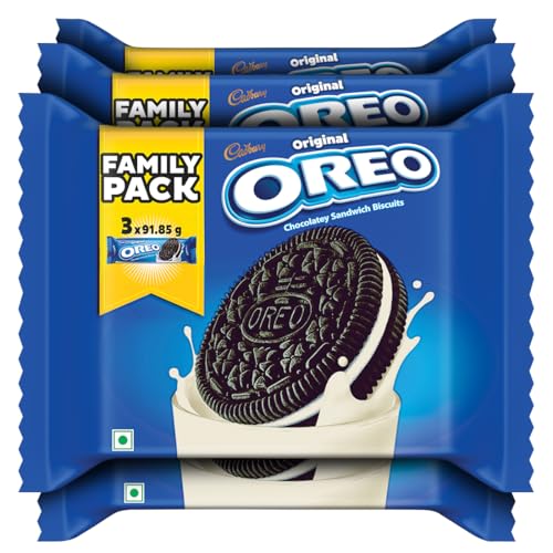 Image of Cadbury Oreo Vanilla Flavour Creme Sandwich Biscuit Family Pack, 275.55 g (Pack of 4)