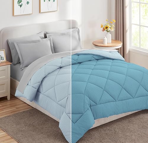 Image of Amazon Brand - Umi AC Comforter Double Bed | AC Blanket Double Bed | 220 GSM Ultra Super Soft Microfiber Reversible Lightweight ALL-Weather Bed Comforter /Duvet /Quilt (90 inchX86 inch Inche, Aqua & Light Blue)