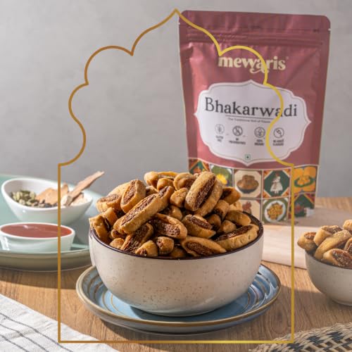 Image of MEWARIS Bhakarwadi | Gujrati Bhakarwadi Sweet, Spicy & Crispy Snacks | Crunchy Tea-Time Munching Snack for Adults | Evening Snacks | 250g Pack of 1