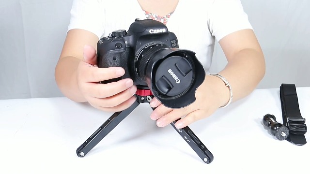 Mini Treppiede Da Scrivania Portatile - Regolabile, Supporta Fino A 30KG, Vite 1/4-3/8 Per Fotocamere