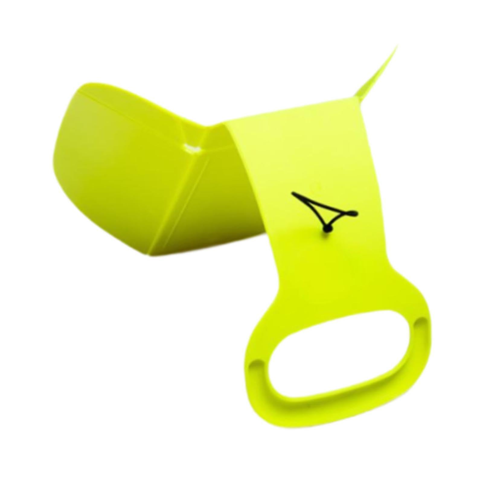 Menolana Snow Sled, Toboggan Sled, Portable Gift Sand Sliding Sled, Outdoor Sand Sled, Snow Sledding for Boys Girls Kids Adults, Green