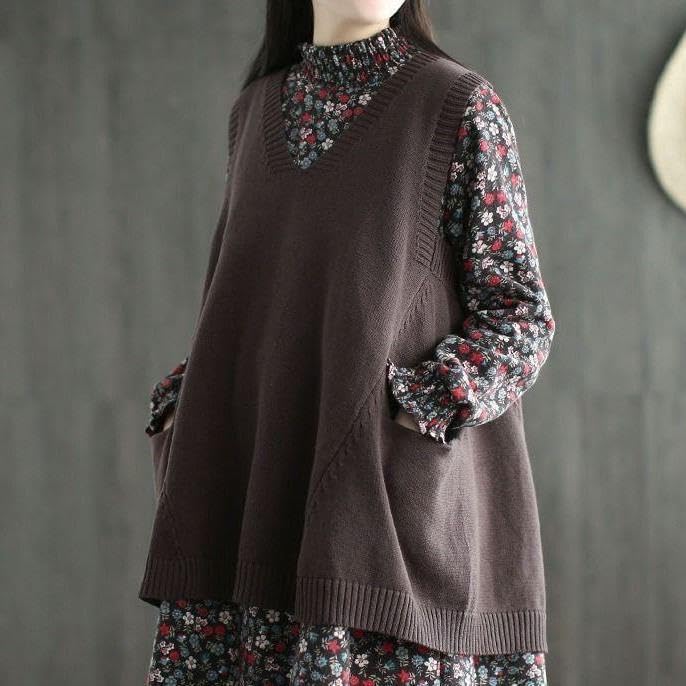 Image of jinghuiyue Women's Oversized Sweater Vest Fall V Neck Sleeveless Pullover Sweater Loose Knitted Tunic Tops with Pockets