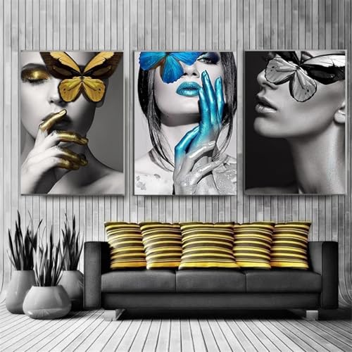 Peinture murale abstraite pour salon chic : triptyque lèvres dorées et papillon