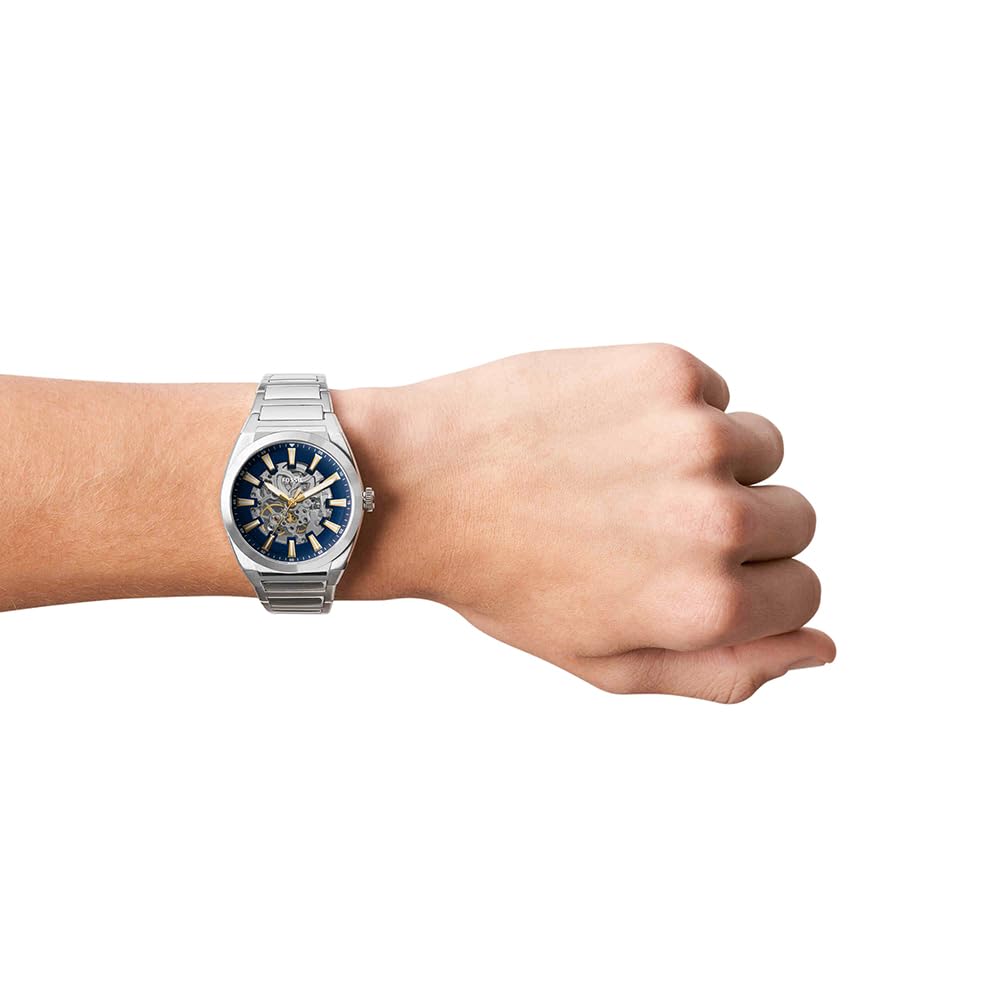 Fossil Everett Uhr für Herren, Automatik-Dreizeigerwerk mit Edelstahl- oder Lederarmband