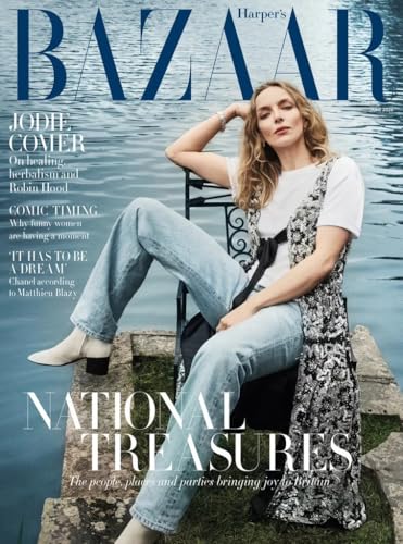 Bookmark + Harper's Bazaar Magazine UK - June 2026 : Jodi e Com er
