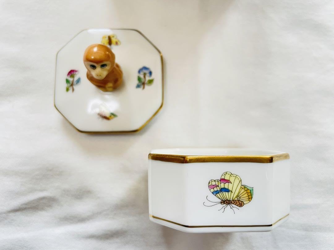 【超美品】Herend ヴィクトリア　さる　小筐　小箱ボンボニエール Amazon.co.jp: Herend ヴィクトリア さる 小筐 小箱ボンボニエール