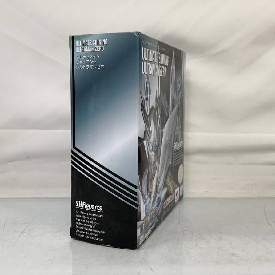 Amazon.co.jp: 【中古】開封)S.H.Figuarts ウルティメイト