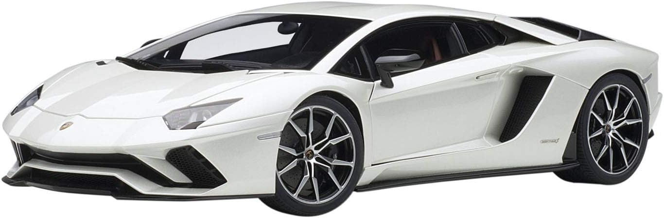 Lamborghini Aventador S Baloon White/ Pearl White 1/18 Model Car by Autoart 79131