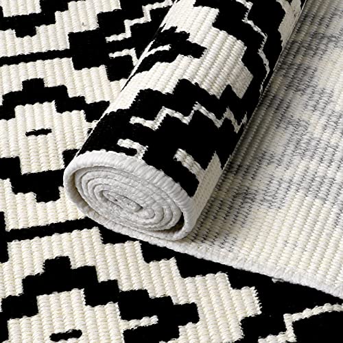 Uphome Indoor Outdoor Doormat 2’X4.3’ Boho Cotton Runner Rug Woven Moroccan Throw Rugs Machine Washable Farmhouse Rug Carpet For Entryway Porch Living Room Laundry Kitchen,Black And Cream #TOP3