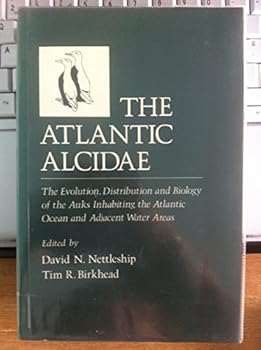 Paperback The Atlantic Alcidae Book
