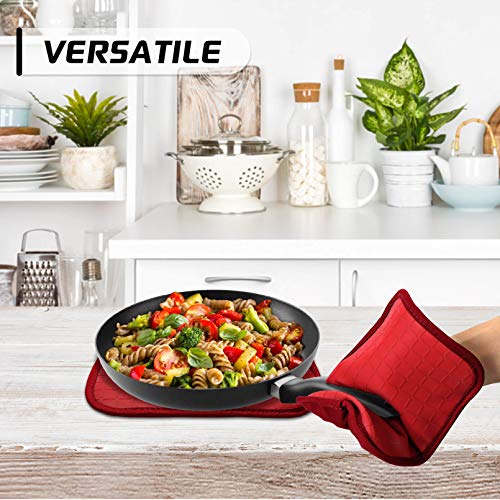 Image of HOMWE Silicone Oven Mitts and Pot Holders for Kitchen & Baking - Set of 4 Heat-Resistant, Heavy-Duty Cooking Mittens w /Non-Slip, Textured Grip