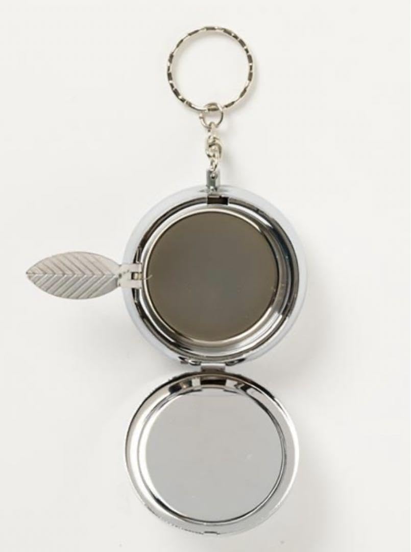 未使用品）吉沢亮 10周年グッマルチケース1個 Amazon.co.jp: 吉沢亮 10周年記念グッズ マルチケース : 文房具