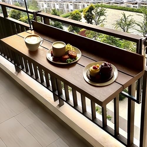 Table pliante suspendue pour aménager un coin repas convivial sur le patio