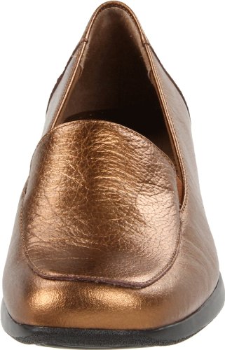 Image of Trotters Women's Jenn Loafer