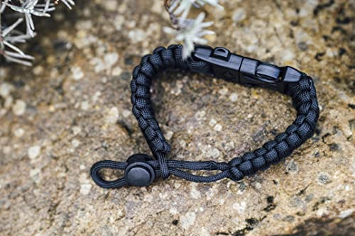WIKA Survival Armband, Paracord, Feuerstein, Schaber, Signalpfeife, größenverstellbar (Schwarz)