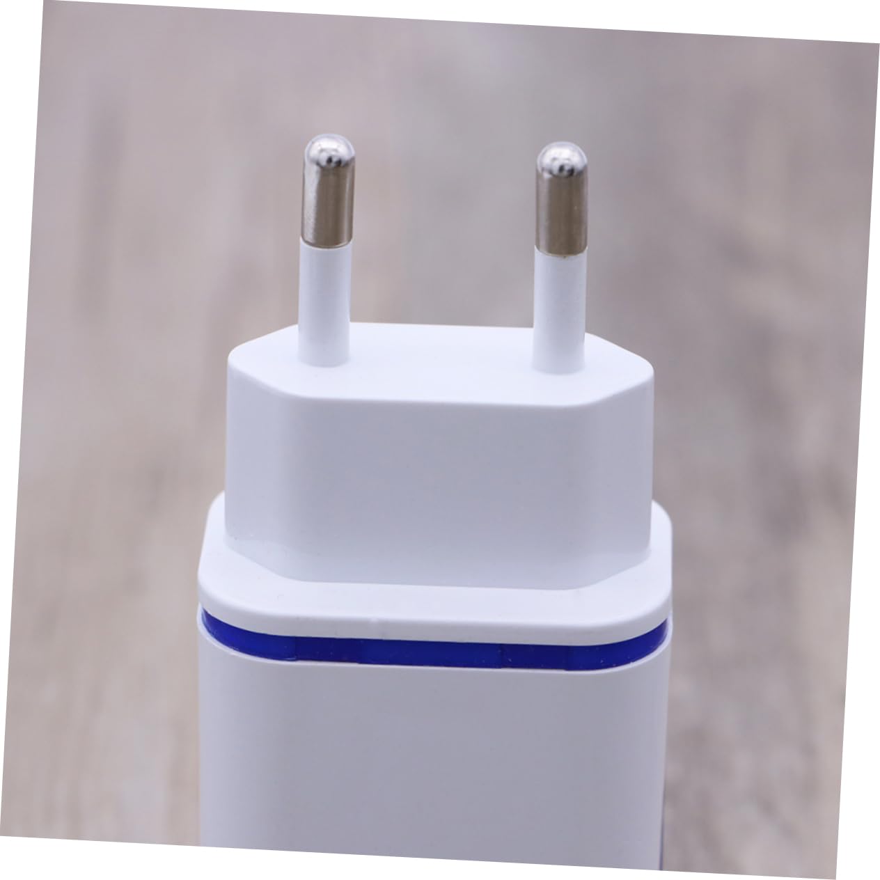 OSALADI 3pezzi Caricatore Forma Di Goccia Con Luce Led e Due Porte Usb Adattatore Da Parete Per Smartphone Blu Per Viaggi e Uso Quotidiano