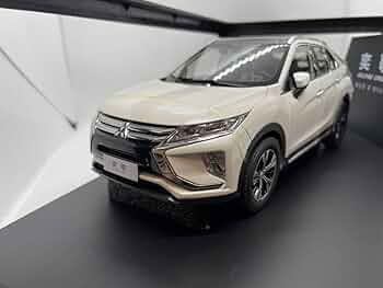 305-109 三菱 1/18 エクリプス クロス  ホワイト 51as3bkGDsL._UF350,350_QL50_.jpg