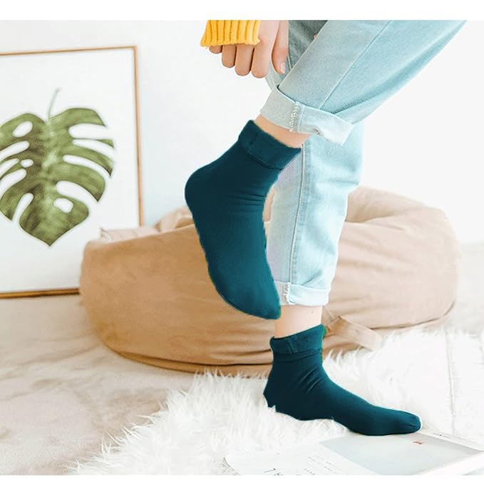 COOL INDIANS 2 Pair warm winter/snow fleece soft fur velvet snow thermal socks for women & girls | winter socks for women ankle length (Black & Green) 2