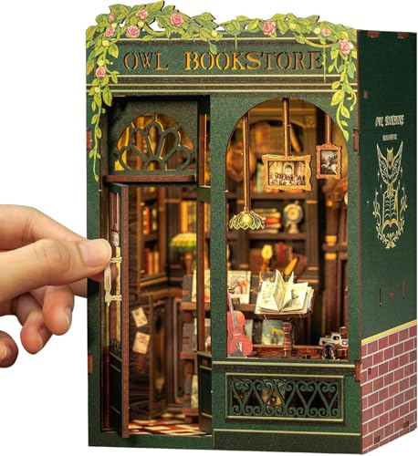 CUTEBEE Book Nook Kit - DIY Miniatur Haus Kit für Erwachsene, Jugendliche und Anfänger, DIY House Bibliothek Tiny House Bookshelf Decor 3D Puzzle, Geschenke für Familie, Freunde (Owl Bookstore)