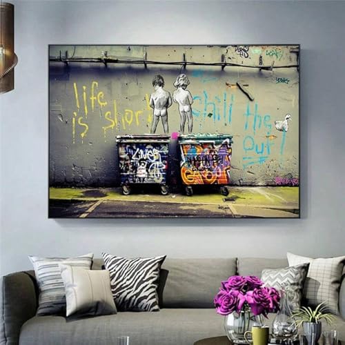 Peinture sur toile street art colorée pour illuminer un salon moderne