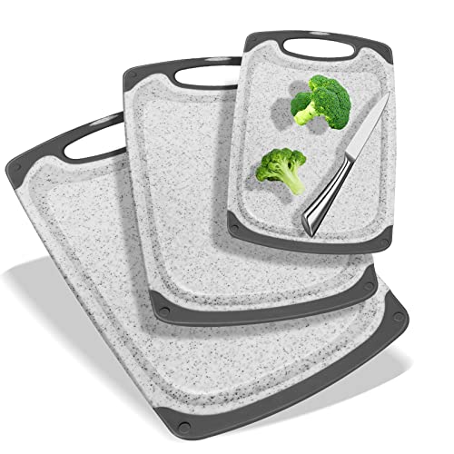 ZNM Schneidebrett Set 3-teilig, Kunststoff Schneidebretter mit Saftrille und Griff, BPA-frei, Spülmaschinenfest, Frühstücksbrettchen für Obst/Gemüse/Fleisch, Senden 1 Küchenmesser Cover