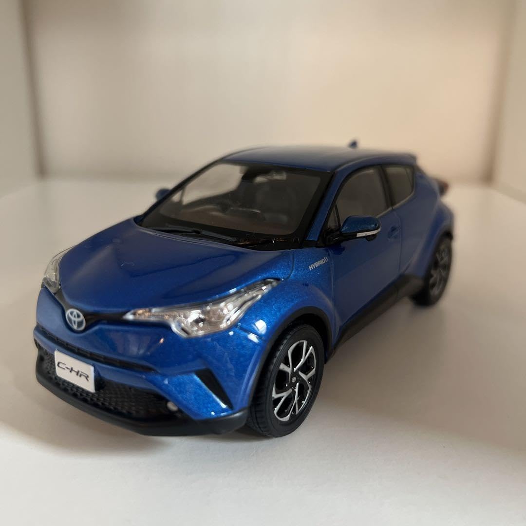 ミニカー　色見本　Ｃ-ＨＲ　おまけ付 Amazon.co.jp: トヨタ 色見本 ミニカー C-HR ブルーメタリック