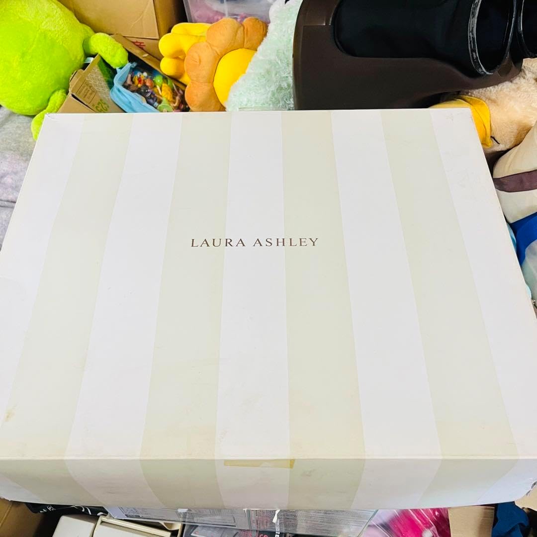 ローラアシュレイ　Laura Ashley タオルケット2枚セット ローラアシュレイ Laura Ashley タオルケット2枚セット