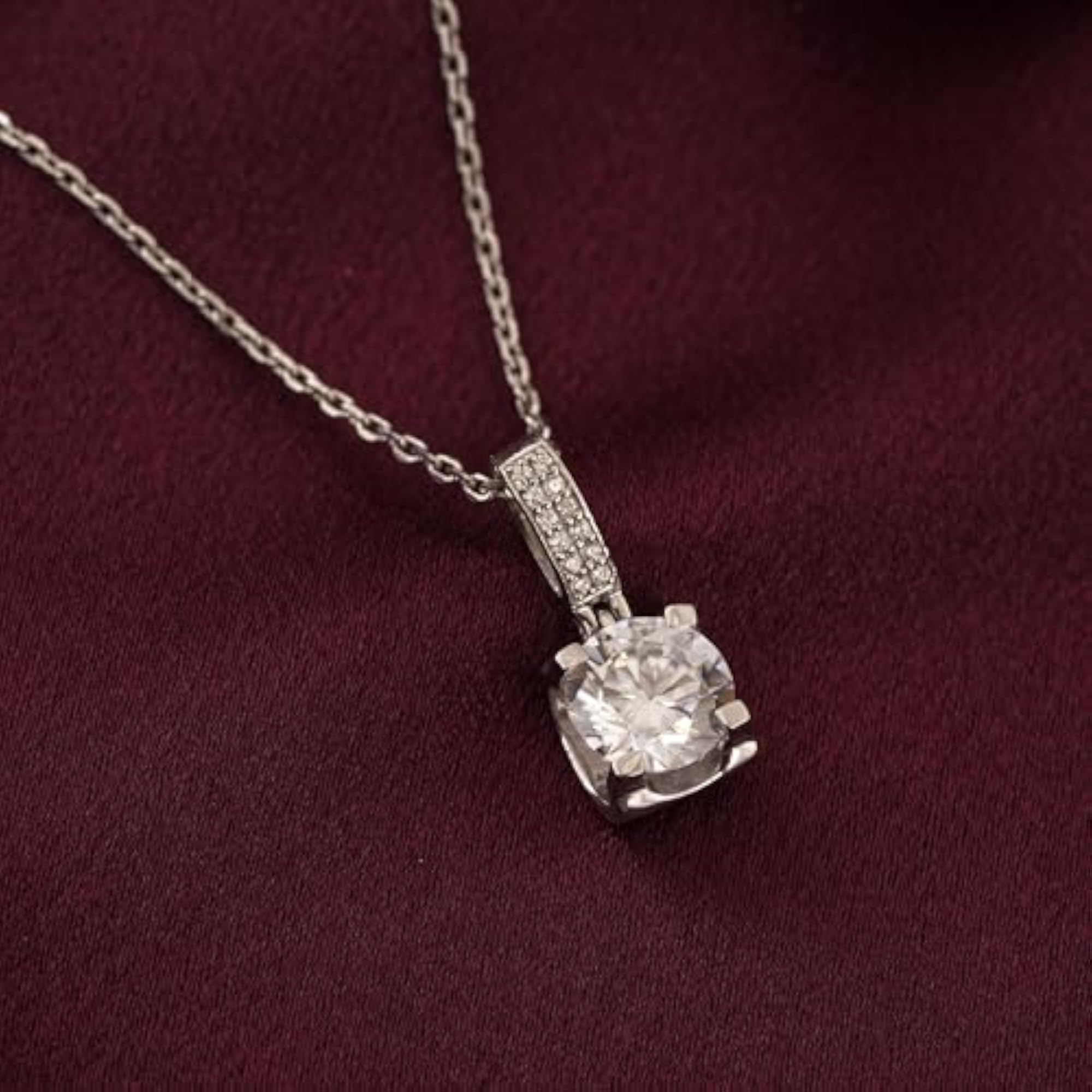 Women's Silver Classic Pendant Necklace with Authenticity Certificate