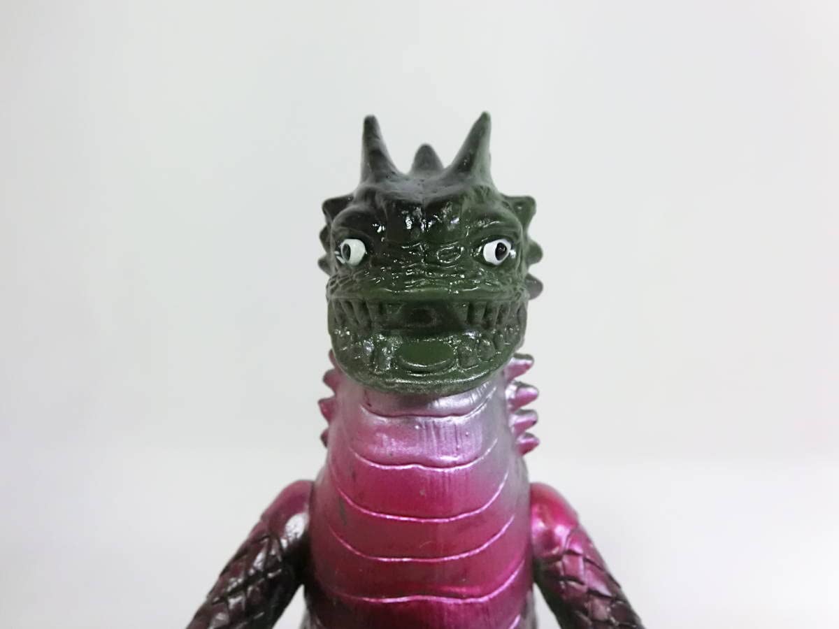Amazon.co.jp: 旧 怪獣シリーズ マン 怪獣 ソフビ 初版 プラタグ
