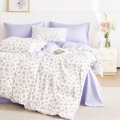 Image of Wake In Cloud - Floral Comforter Set, Coquette Cottagecore Aesthetic Flower Shabby Chic Pattern for Women Teen Girls, Soft Lightweight Bedding, 3 Pieces, White Purple, Queen Size